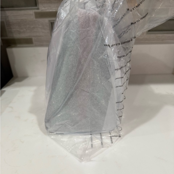 Loungefly Disney Winnie the Pooh Minimalist Purse 🆕🆕🆕🆕🆕 - Picture 7 of 7